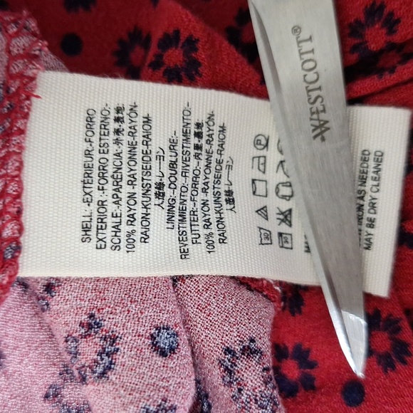 Free People "NEW" Red Wonderland Floral Print Boho Romantic Mini Dress Size XS - Picture 15 of 16